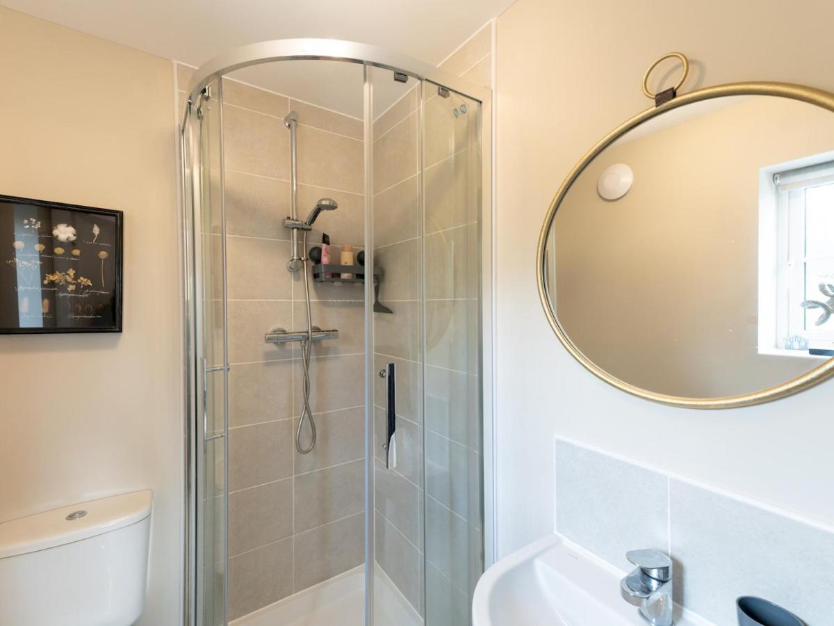 Pass The Keys Contemporary 2 Bedroom Home Ludlow Luaran gambar